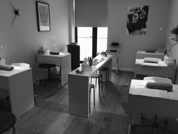 Beauty Training in Brighton Lash and thread beauty courses